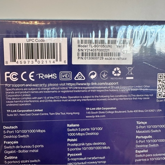 New in Box tp-link 5 Port Gigabit Desktop Switch Model TL-SG105 w/ Power Adapter - Picture 8 of 8